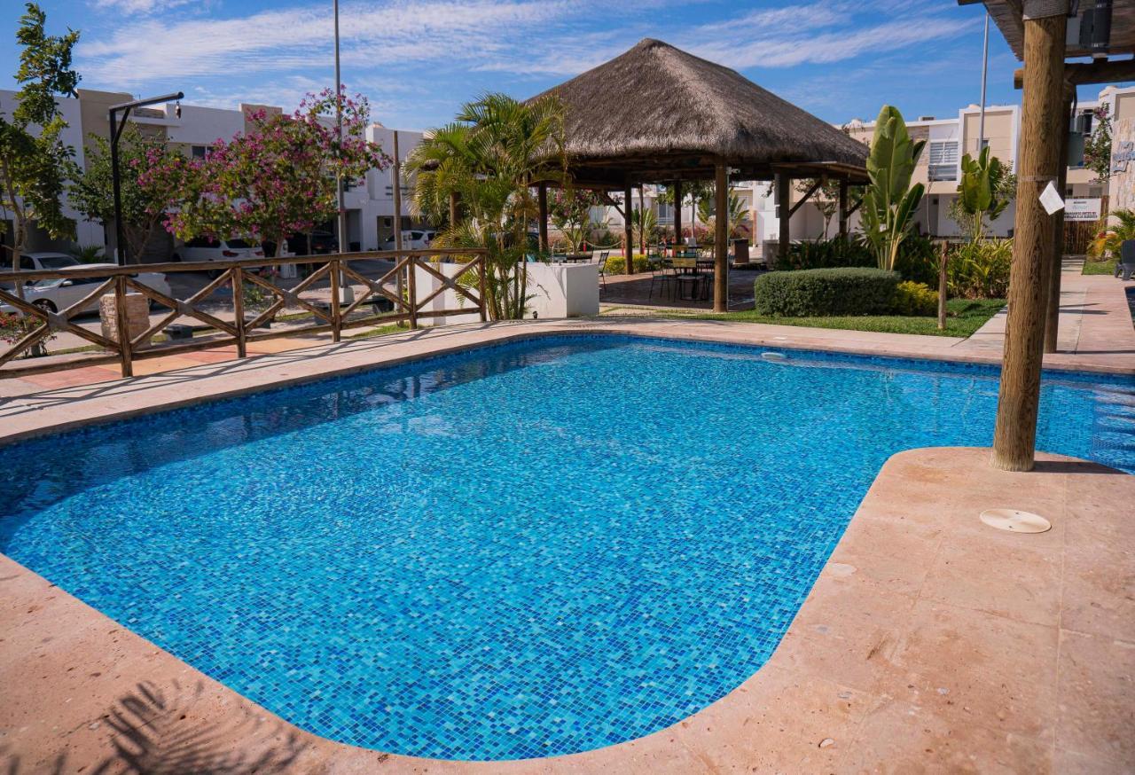 Villa Casa En Privada Frente A La Playa Con Alberca! à Mazatlán Extérieur photo