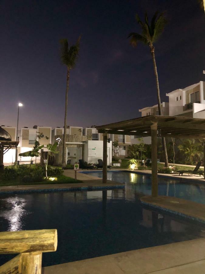 Villa Casa En Privada Frente A La Playa Con Alberca! à Mazatlán Extérieur photo